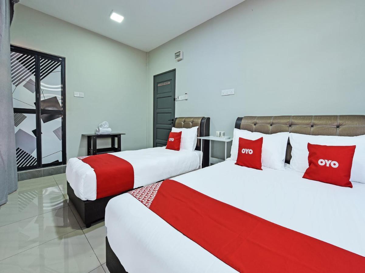 Oyo 90594 Hotel Casalink Paka Dış mekan fotoğraf