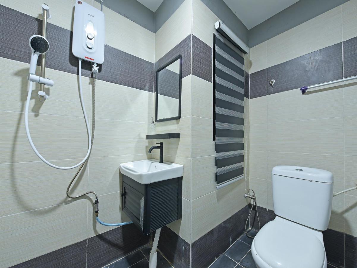 Oyo 90594 Hotel Casalink Paka Dış mekan fotoğraf