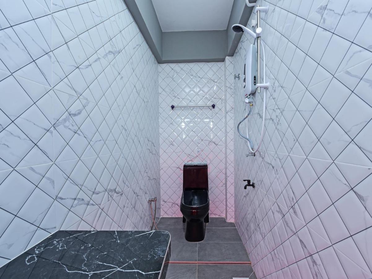 Oyo 90594 Hotel Casalink Paka Dış mekan fotoğraf
